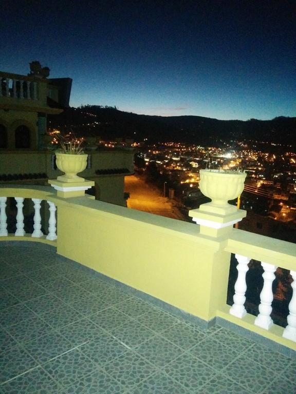 Hostal Curinan オタバロ エクステリア 写真